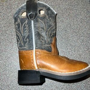 Cody James.  Leather Cowboy boots toddler size 4D
